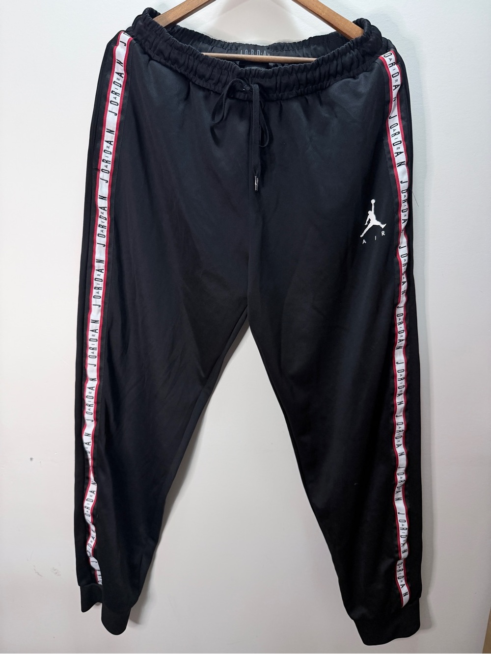 Nike Jordan Men’s Black Jumpman Track Pants with Side Tape Size XL